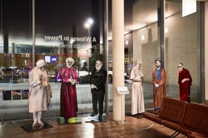 Life size portraits of faith leaders design by Nicola Green, at the entrance of Saïd Business School.