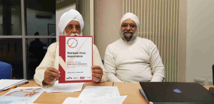 Bhai Sahib, Bhai Mohinder Singh, Chairman of Nishkam Group of Organisations with Prof Upkar Singh Pardesi, Vice Chairman of Nishkam Centre presented with IiV Certificate